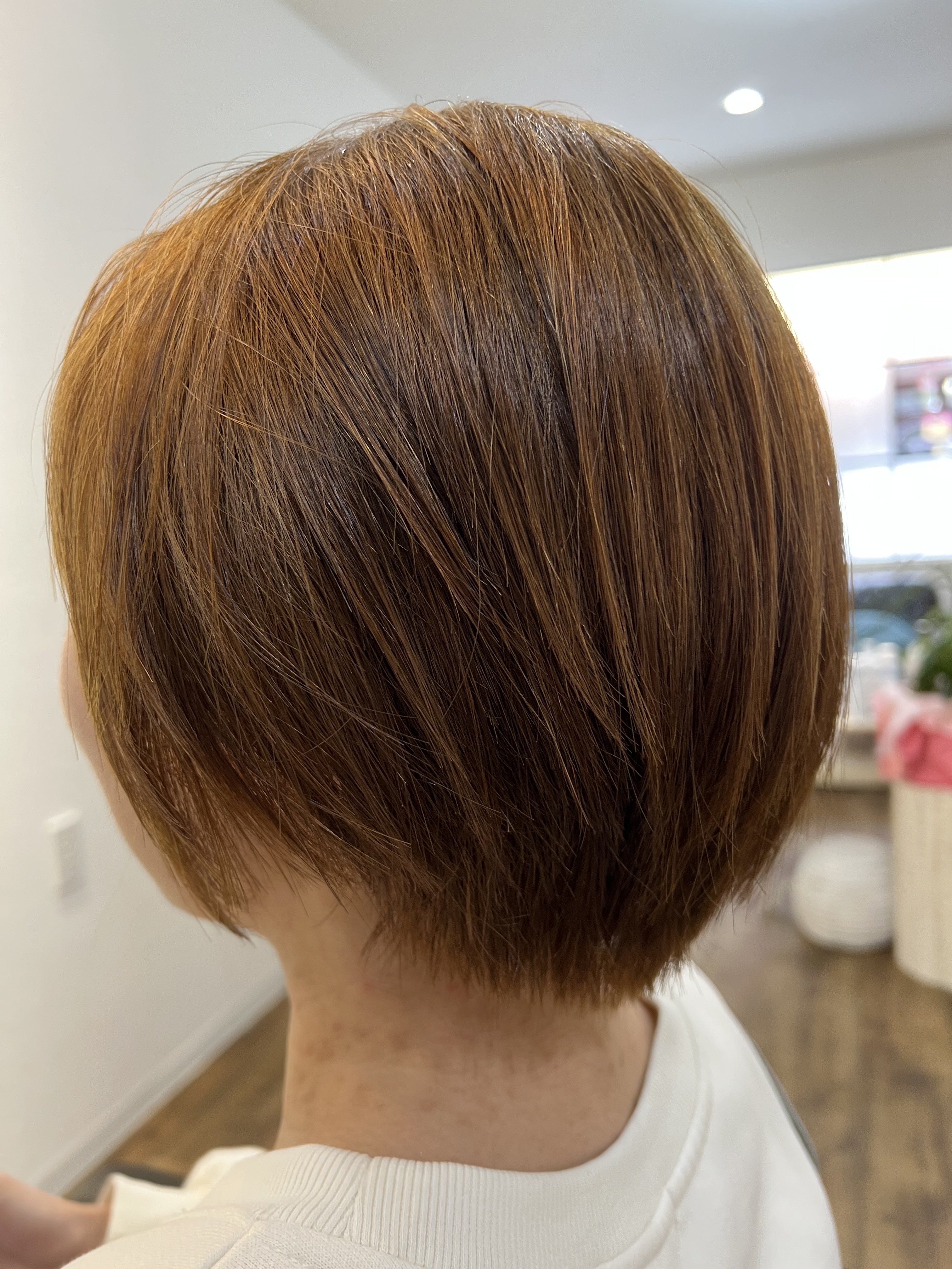 【保存版】40代からのショートヘアは"大和市美容師が教える骨格診断"が正解！