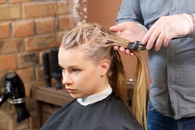 ブリーチなしでハイトーンのカラー？