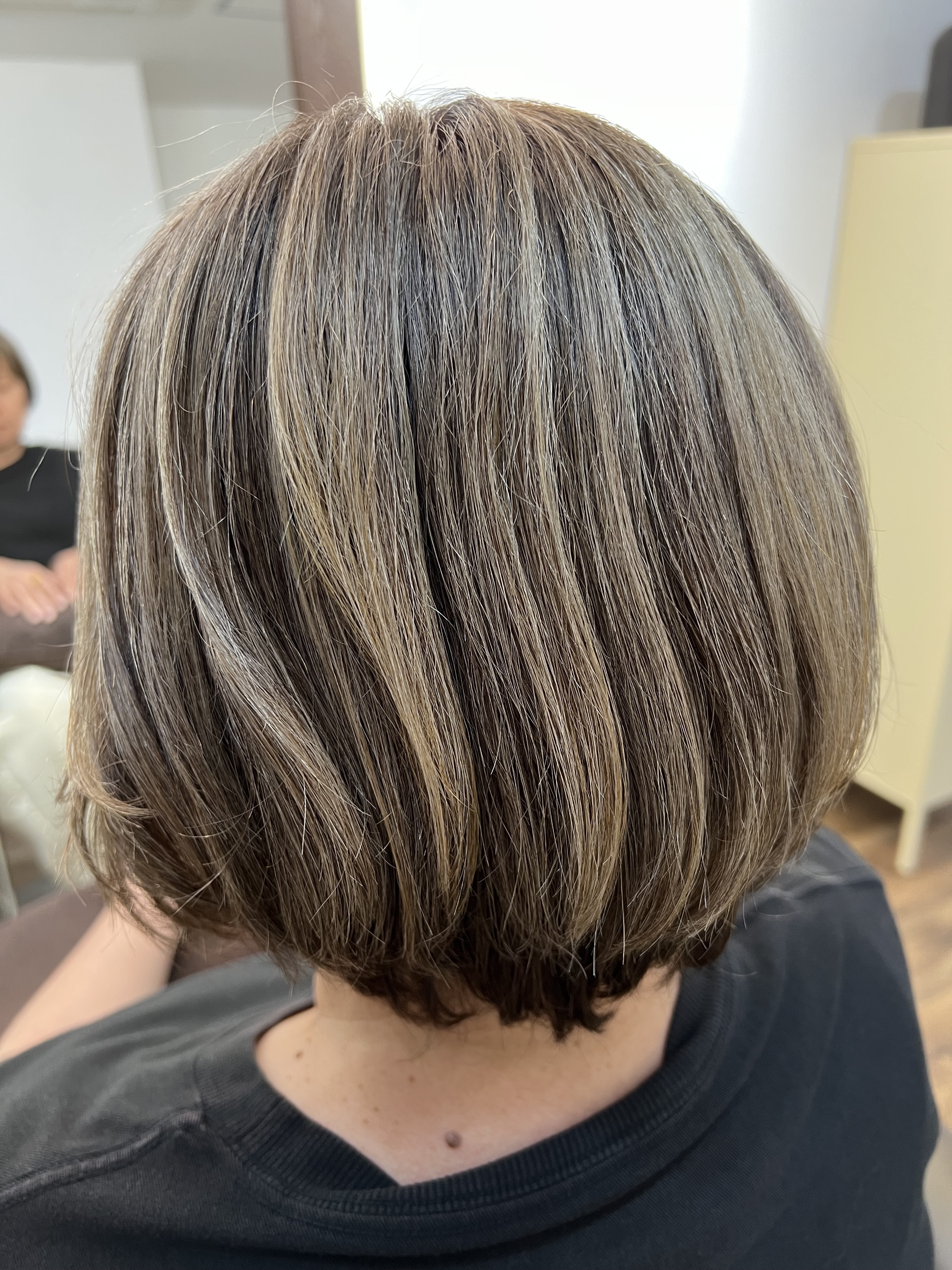 "地毛に戻す"時のスケジュール まだら見えを避ける染め替えタイミング