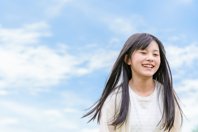 紫外線で髪が老ける？UVケア髪の毛編
