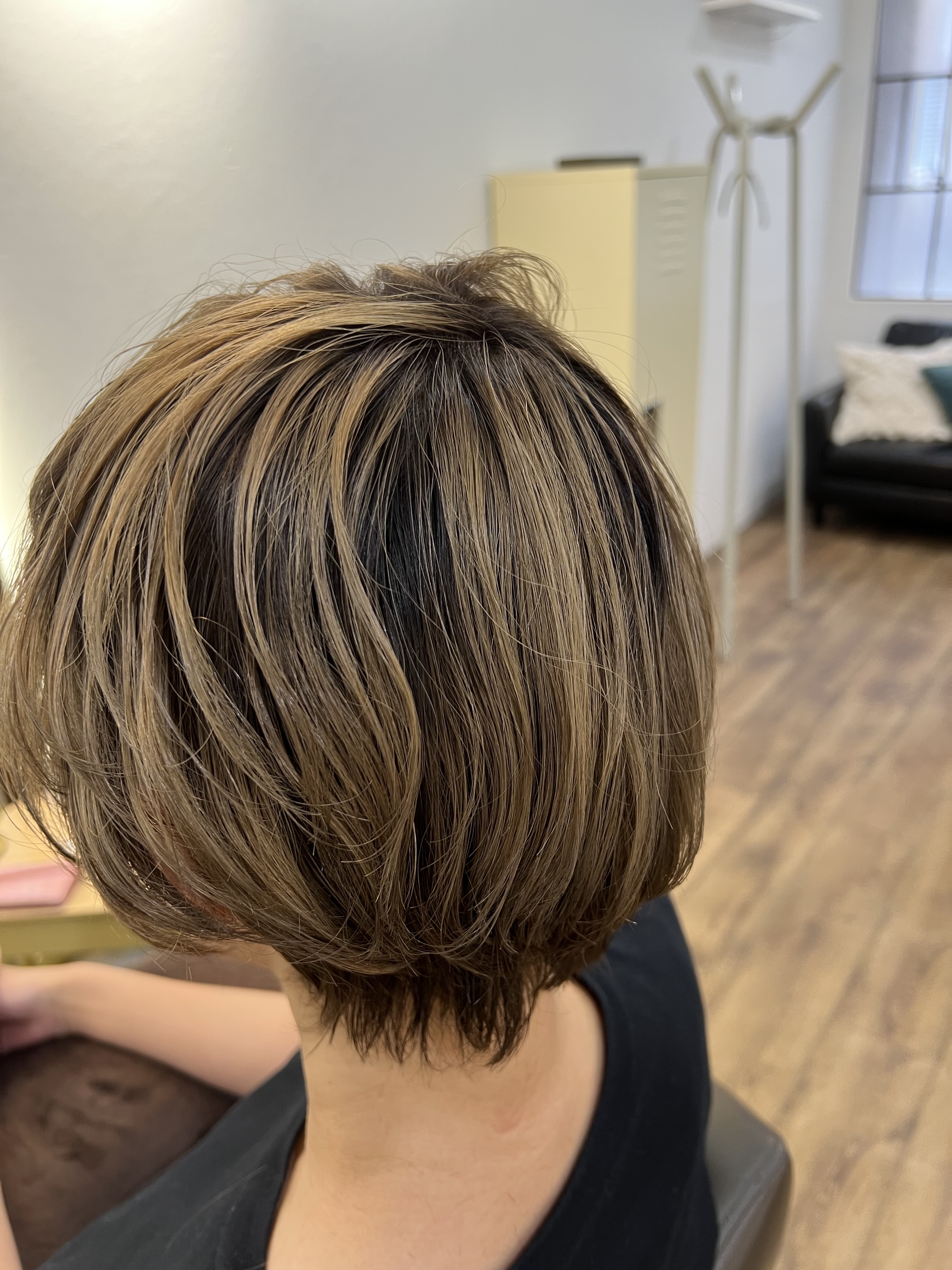 "伸びても自然"な染め方とは？美容師がやさしく解説！